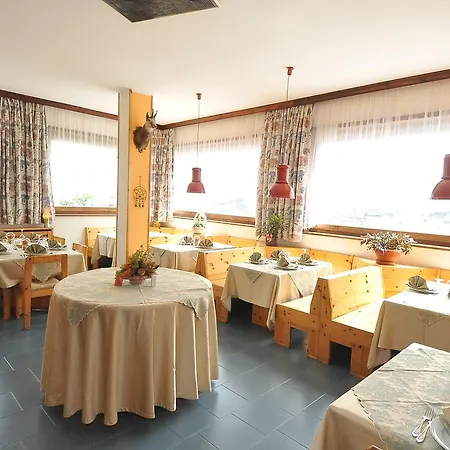 Otel Croce Bianca 3*