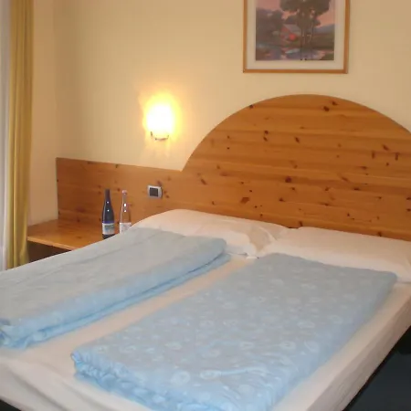 Otel Croce Bianca 3*