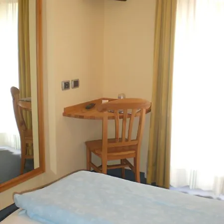 Otel Croce Bianca 3*